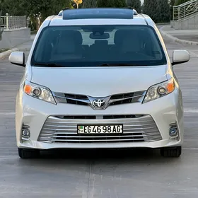 Toyota Sienna 2019