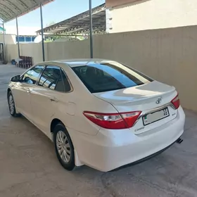 Toyota Camry 2016