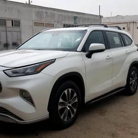 Toyota Highlander 2020