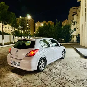 Nissan Versa 2010