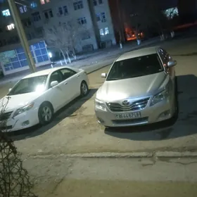 Toyota Camry 2010