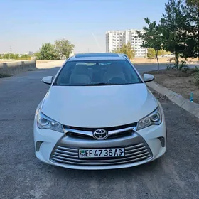 Toyota Camry 2015