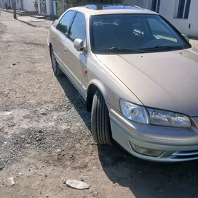 Toyota Camry 2001