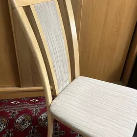 стул