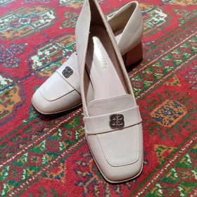 köwüş