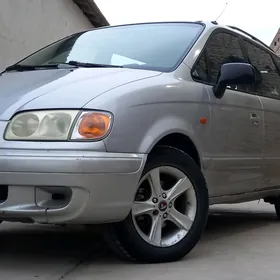 Hyundai Trajet 2004