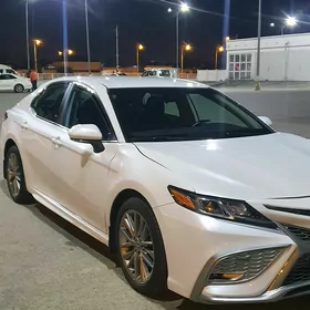 Toyota Camry 2022