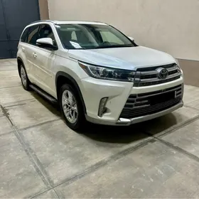 Toyota Highlander 2017