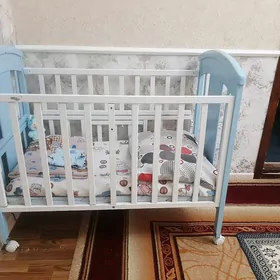 кроватка детская