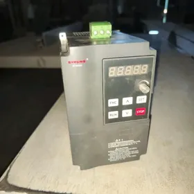 invertor 3faza 220v