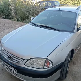 Toyota Avensis 2001