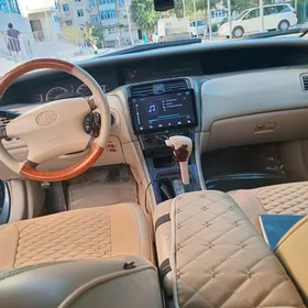 Toyota Avalon 2000