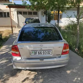 Opel Astra 1999