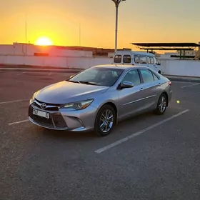 Toyota Camry 2017