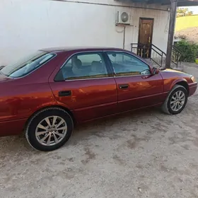 Toyota Camry 1999