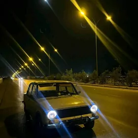 Lada 2104 1982