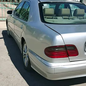 Mercedes-Benz E280 2000