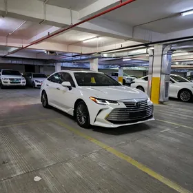 Toyota Avalon 2019