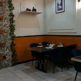 razna robotci gerek kuhnya