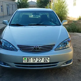 Toyota Camry 2004