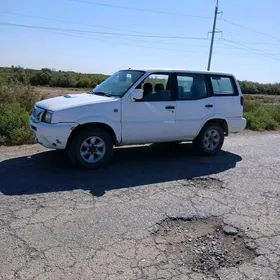 Nissan Terrano 2001