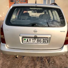 Opel Astra 2003
