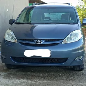 Toyota Sienna 2008