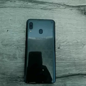 Samsung A20