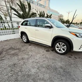 Toyota Highlander 2018