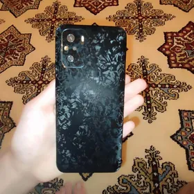 Poco M5s 8+3/256