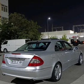 Mercedes-Benz E320 2003