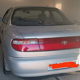 Toyota Carina 1993