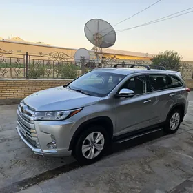 Toyota Highlander 2019