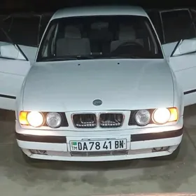 BMW 525 1990