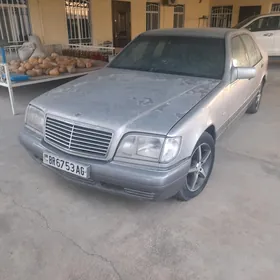 Mercedes-Benz 500-Class 1993