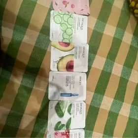 yüze dakylyan maska