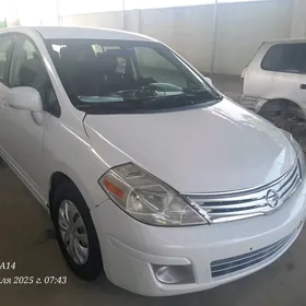 Nissan Versa 2010