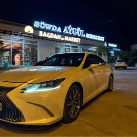 Lexus ES 350 2021