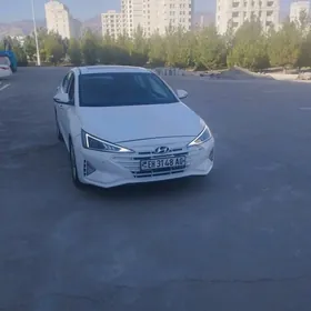 Hyundai Elantra 2019
