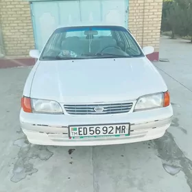 Toyota Tercel 1996