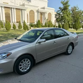 Toyota Camry 2005