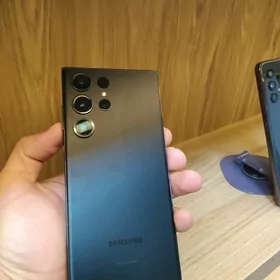 S23 ultra 12/512