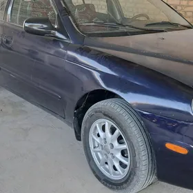 Daewoo Leganza 2001