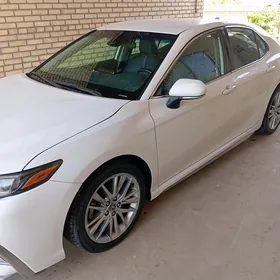 Toyota Camry 2022