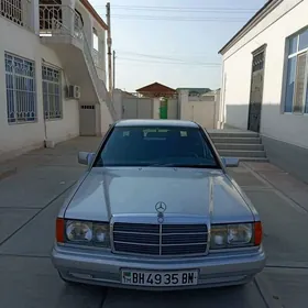 Mercedes-Benz 190E 1990
