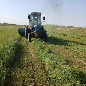 MTZ T-28 2001