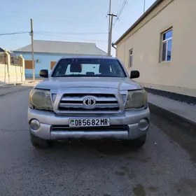 Toyota Tacoma 2010