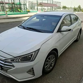 Hyundai Elantra 2019