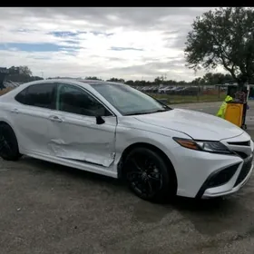 Toyota Camry 2022