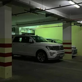 Ford Expedition 2021